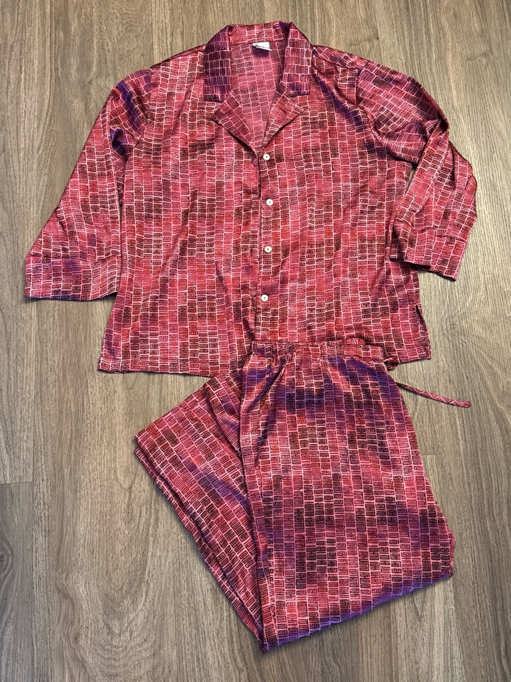 Natori Infinity Geometric Jacquard silky Pajama Set
size large